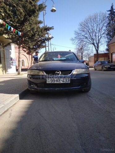 Opel Vectra 1999, 524,660 km - 2.0 l - Quba