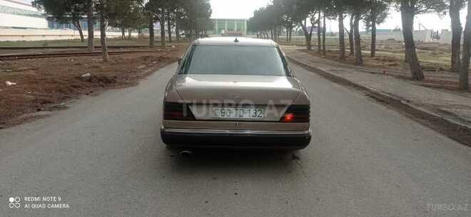 Mercedes E 200 1993, 312,563 km - 2.0 l - Sumqayıt