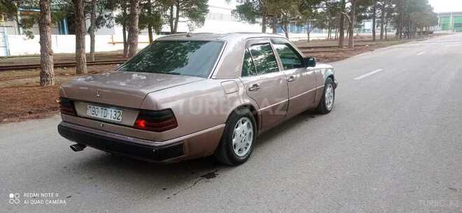 Mercedes E 200 1993, 312,563 km - 2.0 l - Sumqayıt