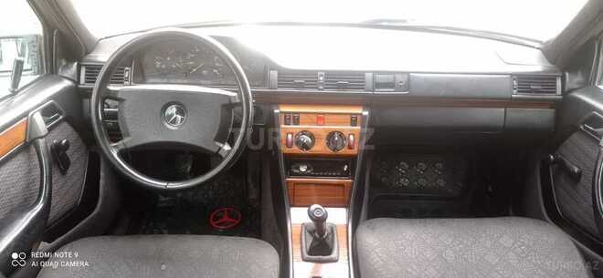 Mercedes E 200 1993, 312,563 km - 2.0 l - Sumqayıt