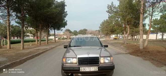Mercedes E 200 1993, 312,563 km - 2.0 l - Sumqayıt