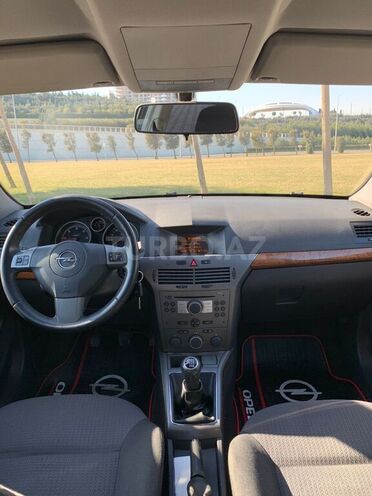 Opel Astra 2005, 195,000 km - 1.3 l - Bakı