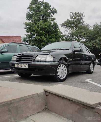 Mercedes C 200 1999, 298,000 km - 2.0 l - Quba