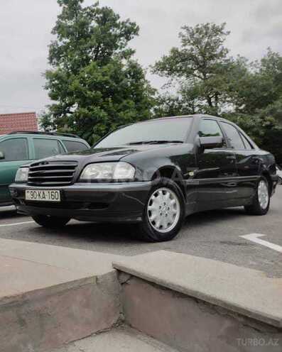 Mercedes C 200 1999, 298,000 km - 2.0 l - Quba