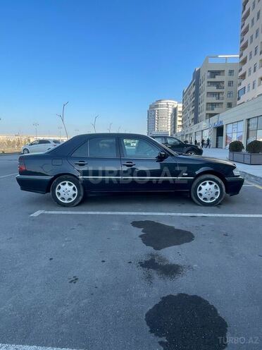 Mercedes C 200 1999, 260,000 km - 2.0 l - Sumqayıt
