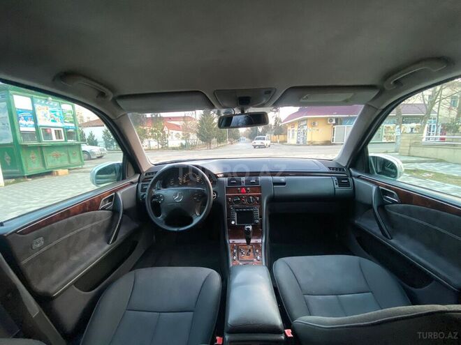 Mercedes E 220 2000, 510,000 km - 2.2 l - Sabirabad