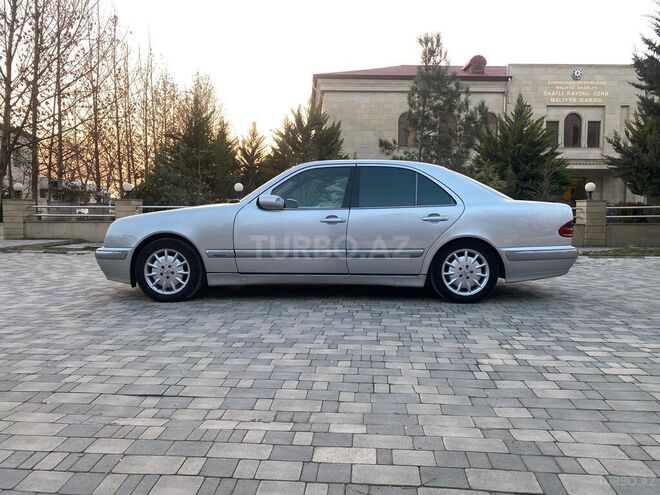 Mercedes E 220 2000, 510,000 km - 2.2 l - Sabirabad