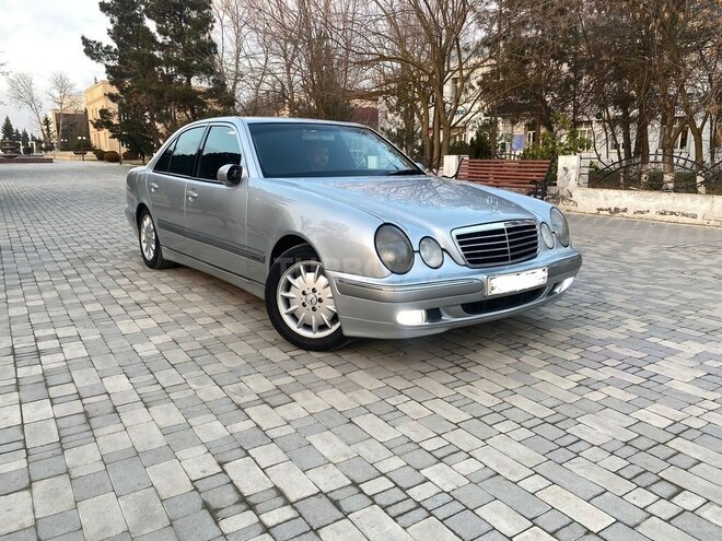 Mercedes E 220 2000, 510,000 km - 2.2 l - Sabirabad
