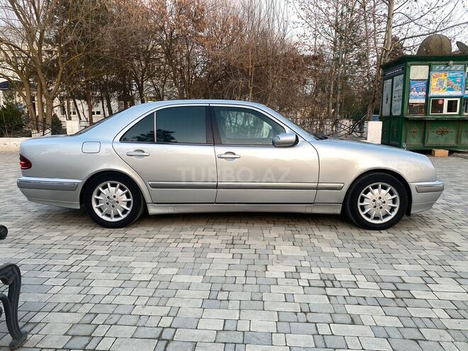 Mercedes E 220 2000, 510,000 km - 2.2 l - Sabirabad