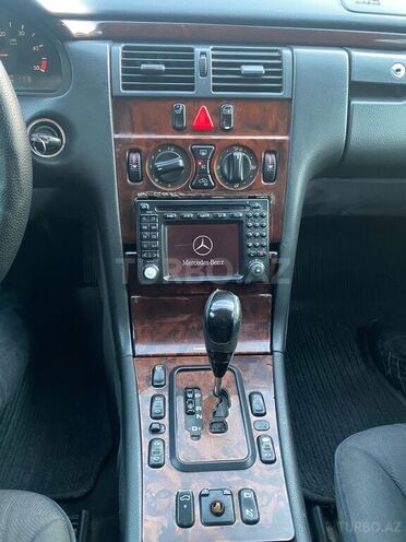Mercedes E 220 2000, 510,000 km - 2.2 l - Sabirabad