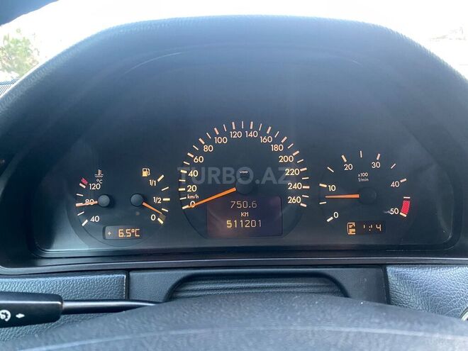 Mercedes E 220 2000, 510,000 km - 2.2 l - Sabirabad