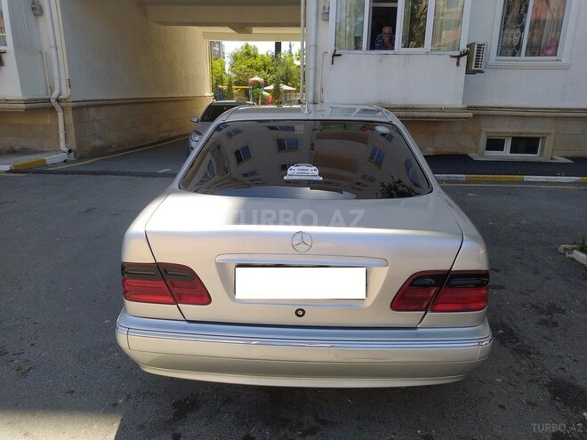 Mercedes E 320 2000, 354,000 km - 3.2 l - Bakı