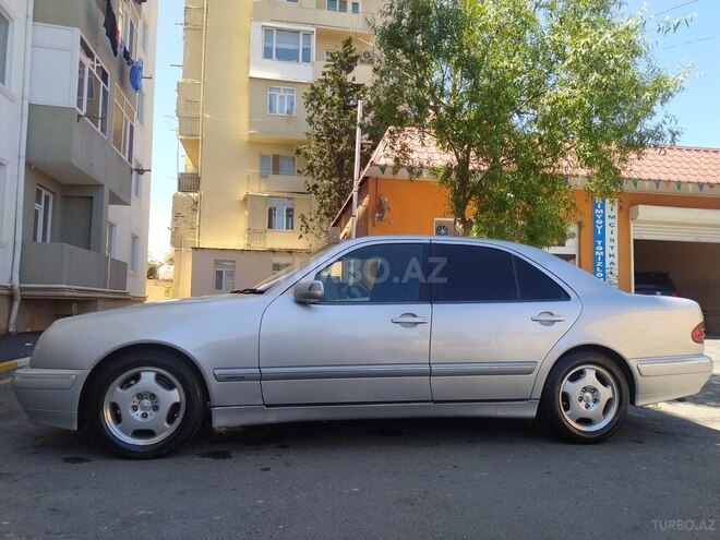 Mercedes E 320 2000, 354,000 km - 3.2 l - Bakı
