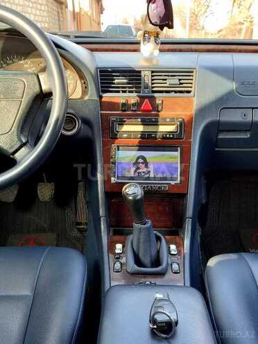 Mercedes C 180 1998, 370,000 km - 1.8 l - Qazax