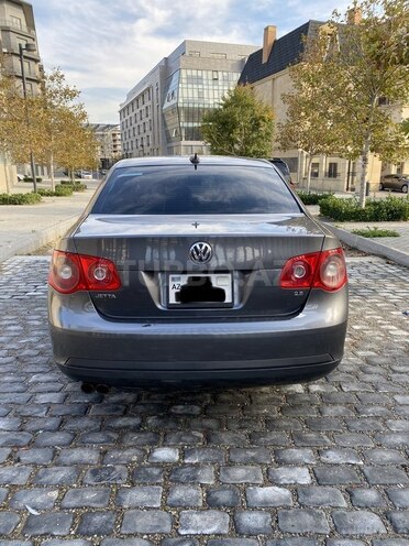Volkswagen Jetta 2005, 366,000 km - 2.5 l - Bakı