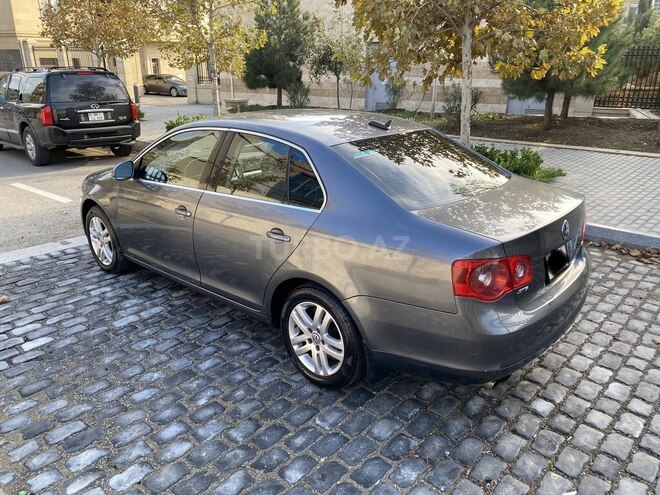Volkswagen Jetta 2005, 366,000 km - 2.5 l - Bakı