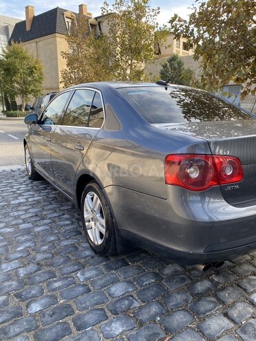 Volkswagen Jetta 2005, 366,000 km - 2.5 l - Bakı