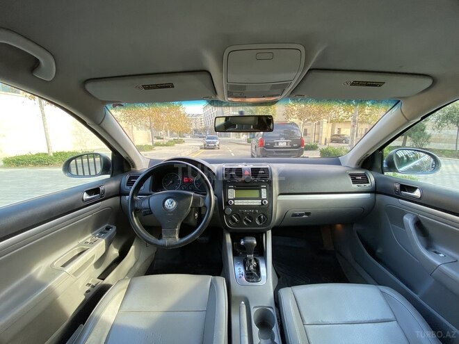 Volkswagen Jetta 2005, 366,000 km - 2.5 l - Bakı
