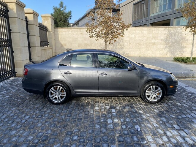 Volkswagen Jetta 2005, 366,000 km - 2.5 l - Bakı