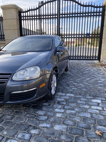Volkswagen Jetta 2005, 366,000 km - 2.5 l - Bakı