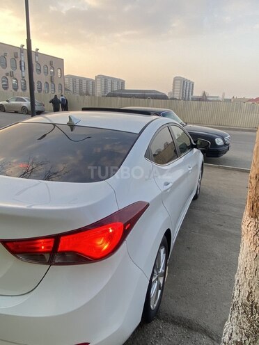 Hyundai Elantra 2014, 111,045 km - 1.8 л - Gəncə