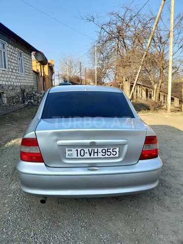Opel Vectra 1996, 390,000 km - 1.8 l - Qazax