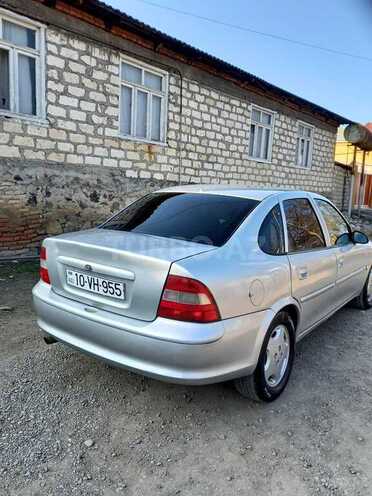 Opel Vectra 1996, 390,000 km - 1.8 l - Qazax