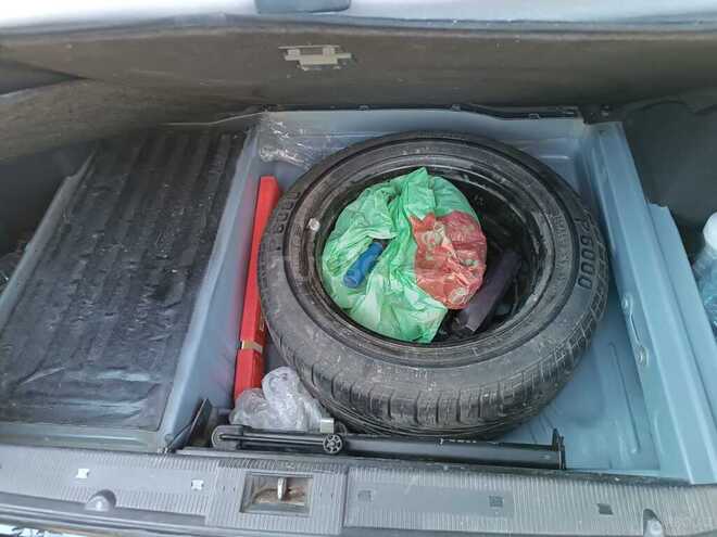 Mercedes E 220 2001, 360,000 km - 2.2 l - Bakı