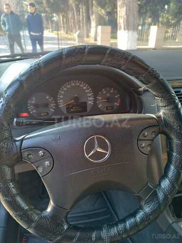 Mercedes E 220 2001, 360,000 km - 2.2 l - Bakı
