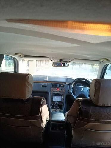 Mercedes E 220 2001, 360,000 km - 2.2 l - Bakı