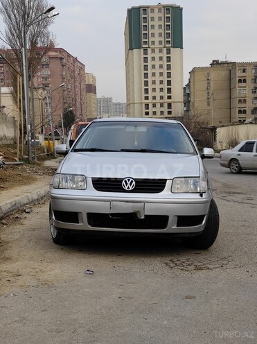 Volkswagen Polo 2000, 240,000 km - 1.4 l - Bakı