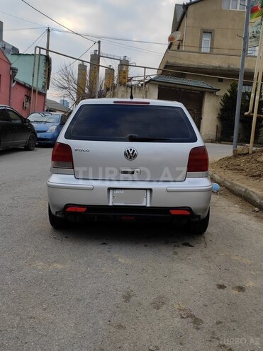 Volkswagen Polo 2000, 240,000 km - 1.4 l - Bakı