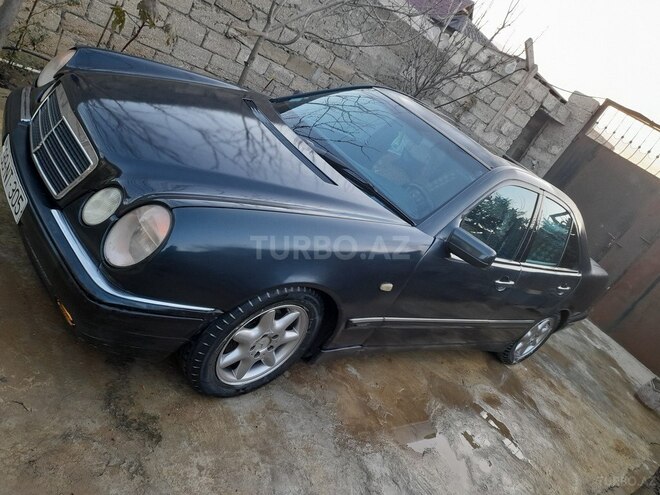 Mercedes E 230 1996, 440,000 km - 2.3 l - Bakı
