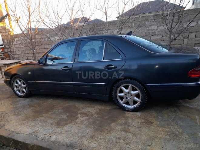 Mercedes E 230 1996, 440,000 km - 2.3 l - Bakı
