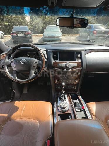 Nissan Patrol 2013, 102,000 km - 5.6 л - Bakı