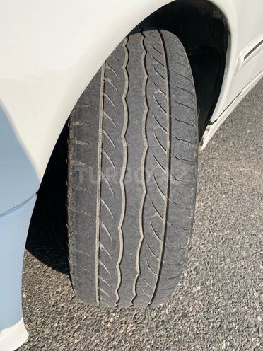 Mercedes E 220 2000, 300,000 km - 2.2 л - Bakı