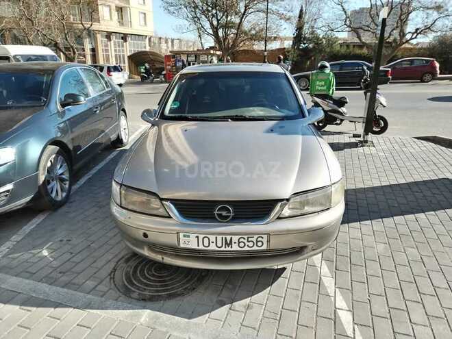 Opel Vectra 1996, 300,000 km - 2.0 l - Bakı