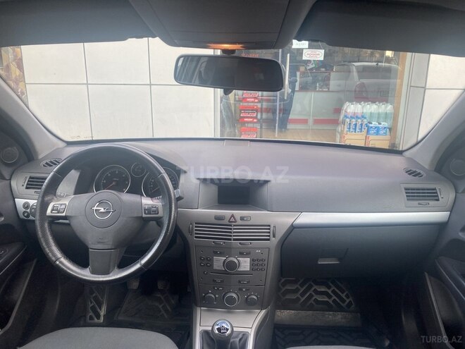 Opel Astra 2006, 233,000 km - 1.3 l - Bakı