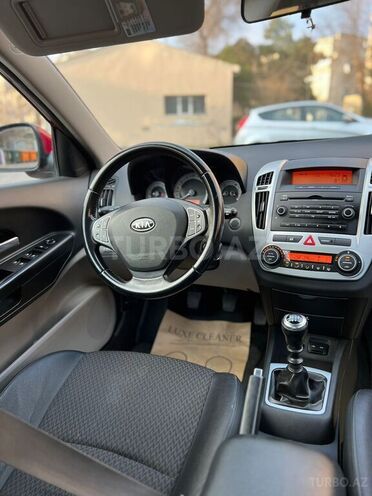 Kia Ceed 2009, 160,000 km - 1.4 l - Bakı