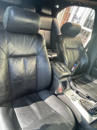 BMW 528 1999, 238,000 km - 2.8 л - Bakı