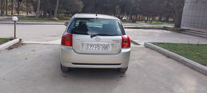 Toyota Corolla 2005, 220,000 km - 1.4 l - Bakı