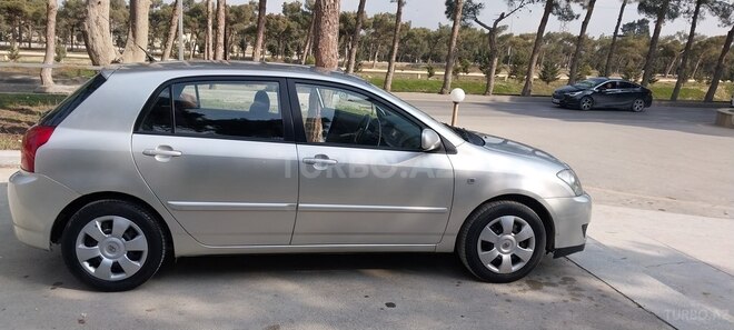 Toyota Corolla 2005, 220,000 km - 1.4 l - Bakı