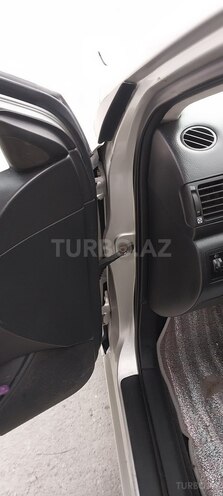 Toyota Corolla 2005, 220,000 km - 1.4 l - Bakı