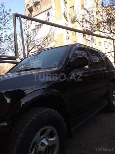 Isuzu  2002, 320,000 km - 3.2 л - Bakı