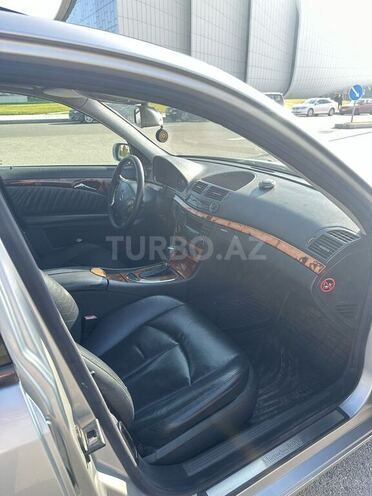 Mercedes E 320 2002, 280,000 km - 3.2 l - Bakı