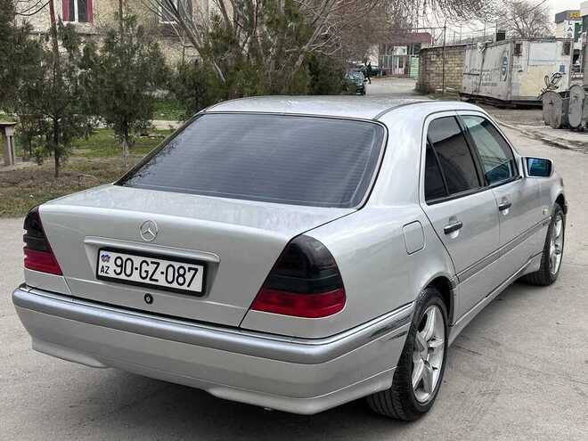 Mercedes C 240 1998, 345,000 km - 2.4 l - Sumqayıt