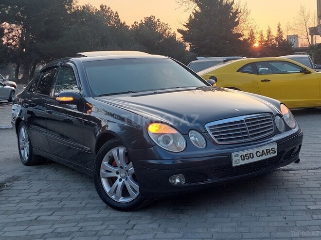 Mercedes E 220 2002, 300,000 km - 2.2 л - Sumqayıt