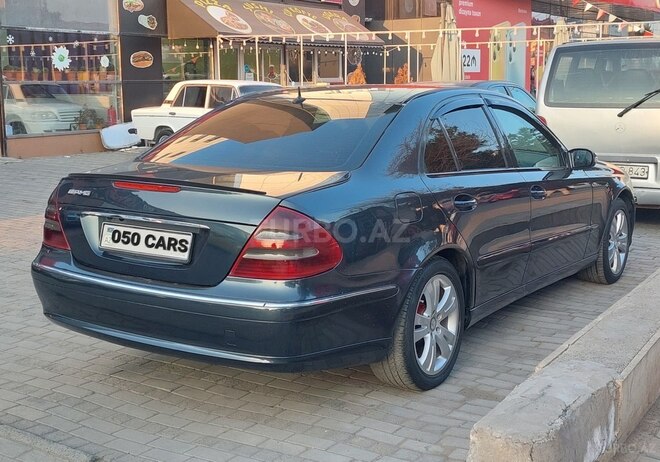 Mercedes E 220 2002, 300,000 km - 2.2 л - Sumqayıt