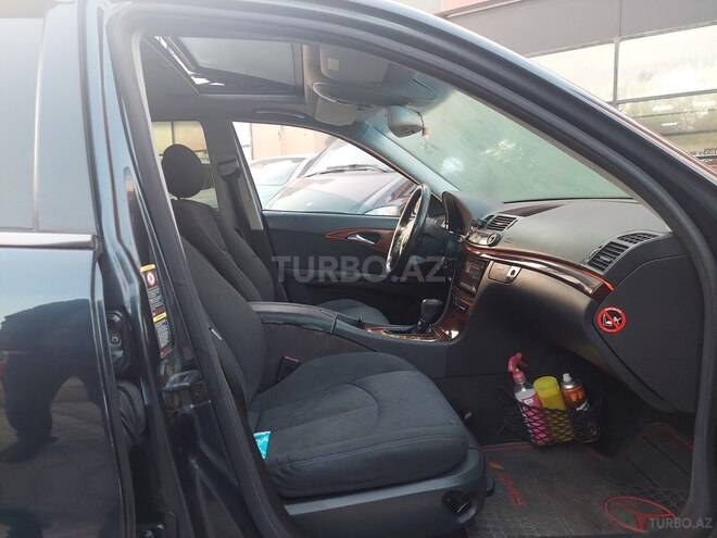 Mercedes E 220 2002, 300,000 km - 2.2 л - Sumqayıt
