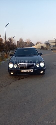 Mercedes E 220 2000, 643,738 km - 2.2 л - Yevlax